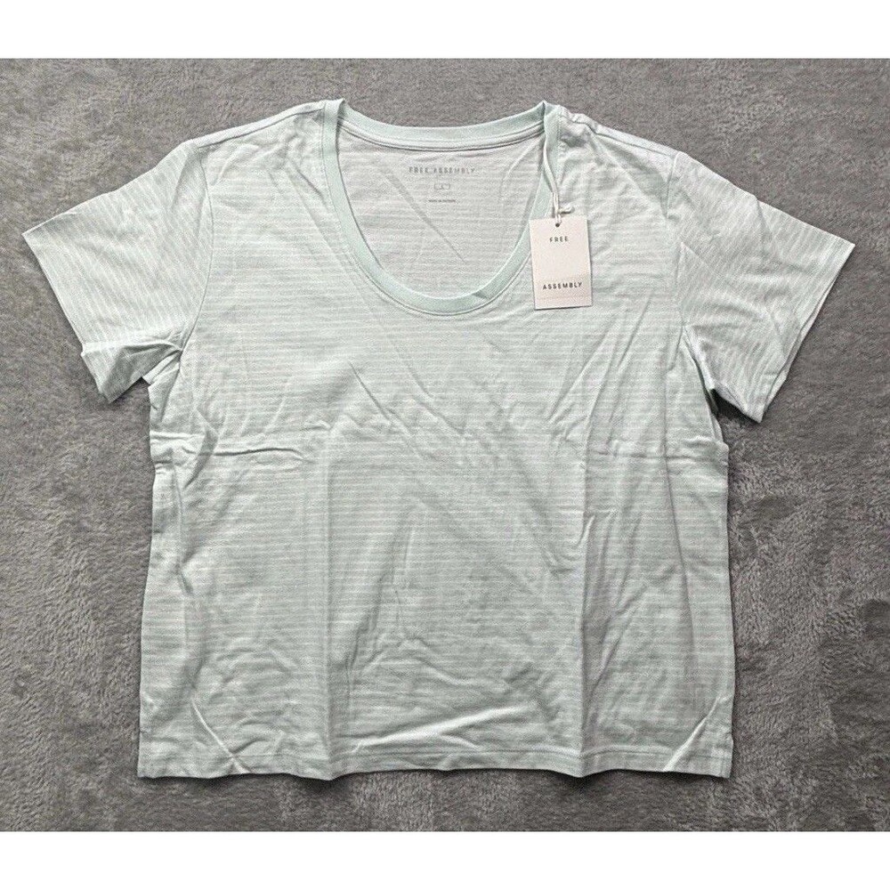 Free Assembly Women’s U-Neck Tee Light Mint Green Stripe L NWT Soft Stretch